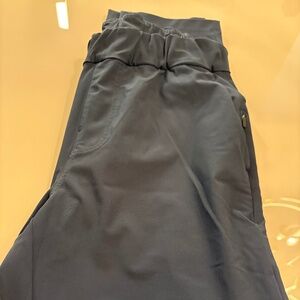 Vuori Women’s Performance Joggers in XS